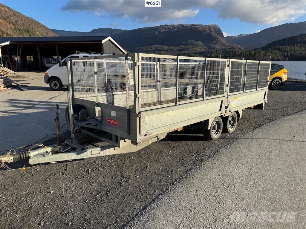 Bateson PL 轻型拖车