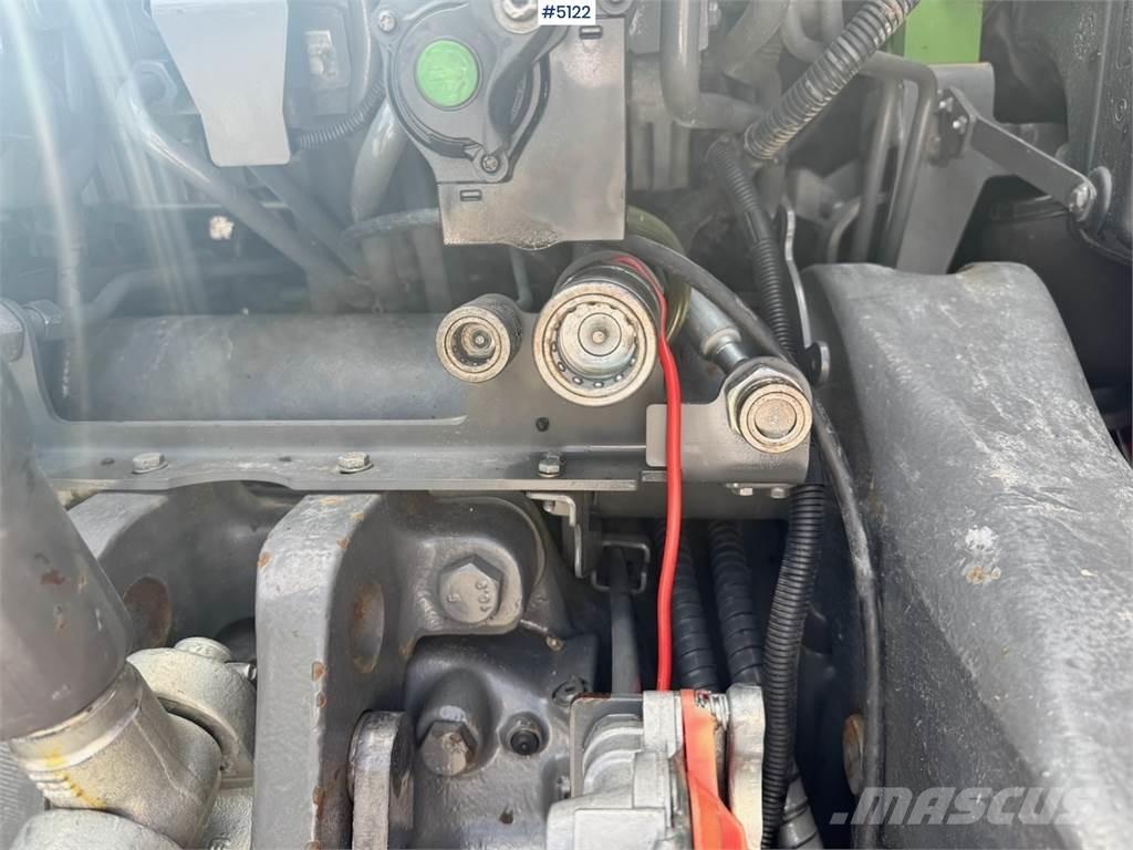 Fendt 828 Vario 拖拉机/农用车