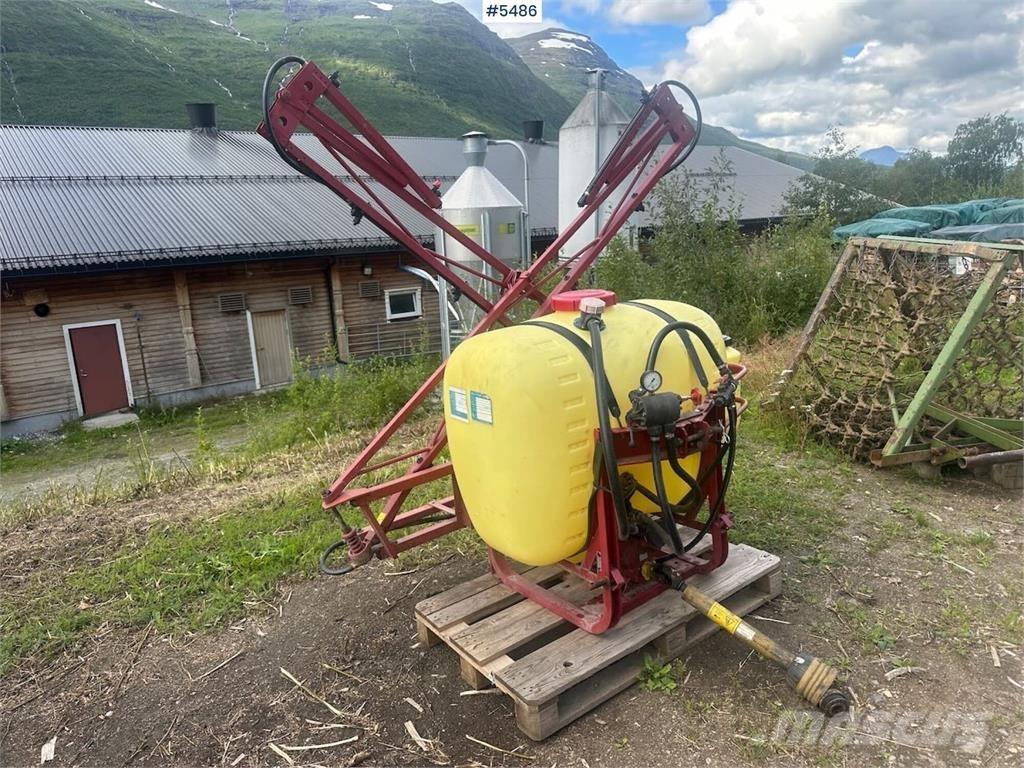 Hardi 400 牵引式喷雾机