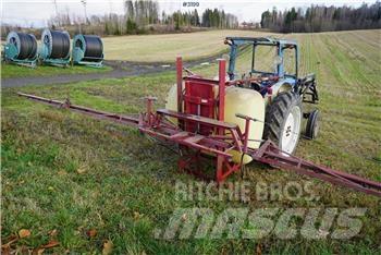 Hardi LXY 800 牵引式喷雾机