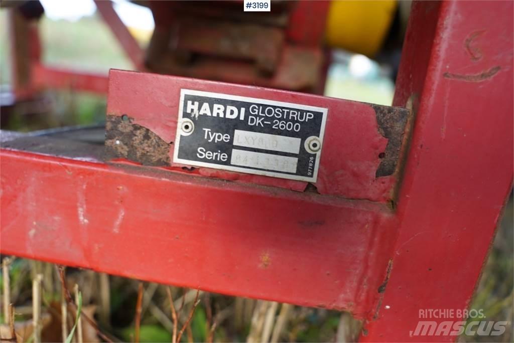 Hardi LXY 800 牵引式喷雾机