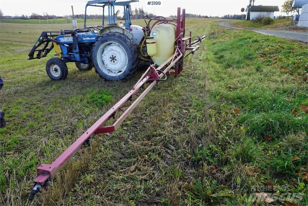 Hardi LXY 800 牵引式喷雾机
