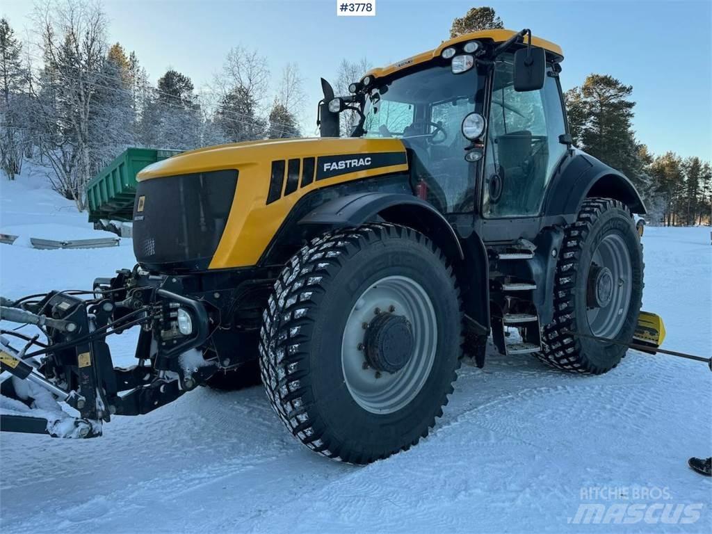 JCB Fastrac 8250 拖拉机/农用车
