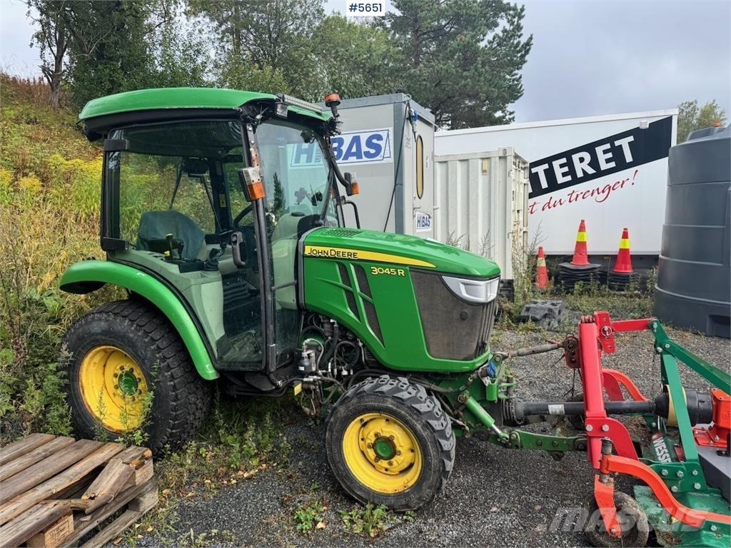 John Deere 3045R 拖拉机/农用车