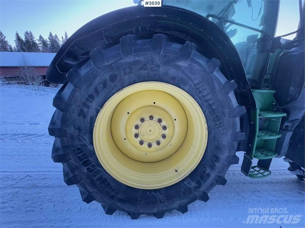 John Deere 6215R 拖拉机/农用车