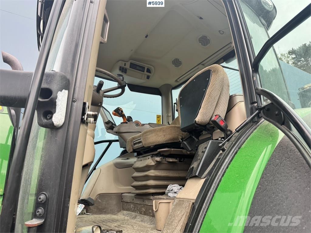John Deere 6215R 拖拉机/农用车