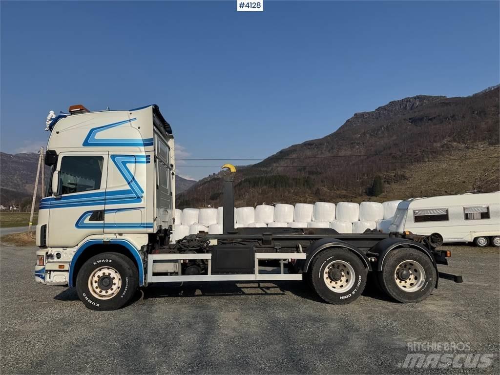 Scania 144G 厢式货车