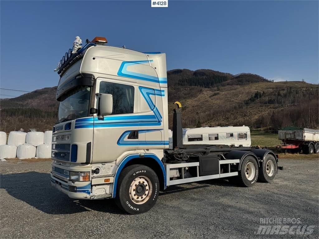 Scania 144G 厢式货车