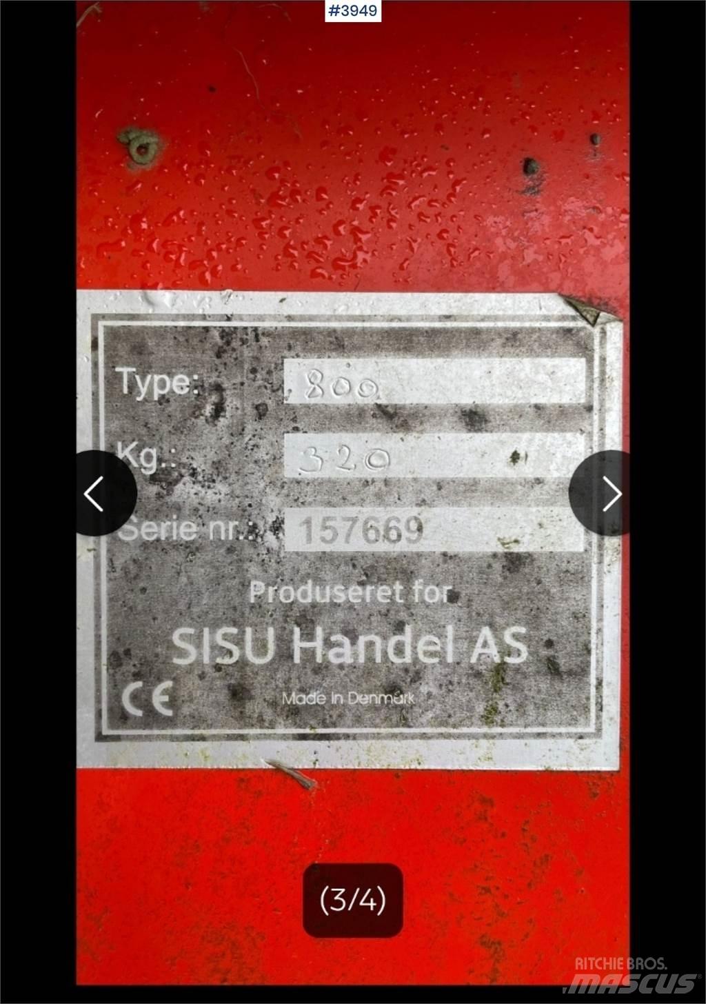 Sisu 800 其他清扫车和扫雪车
