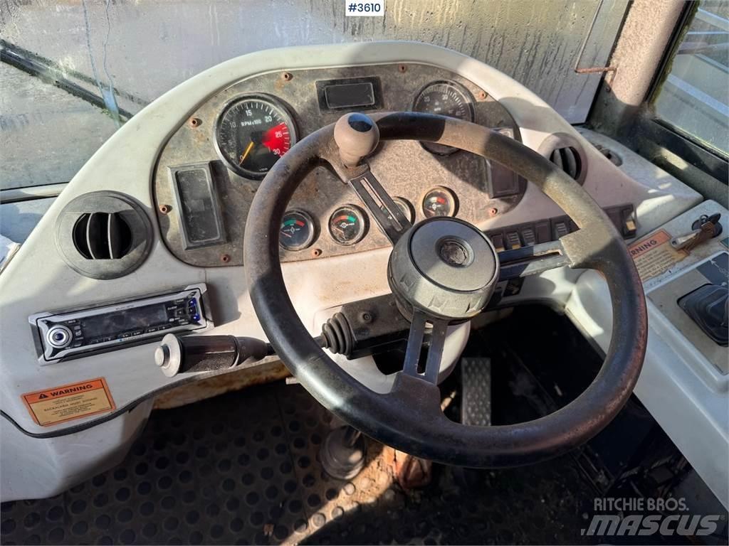 Terex TA25 轮式装载机