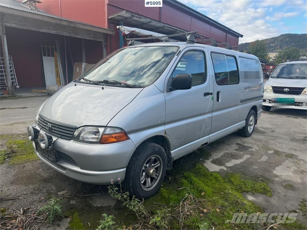 Toyota Hiace 大型面包车