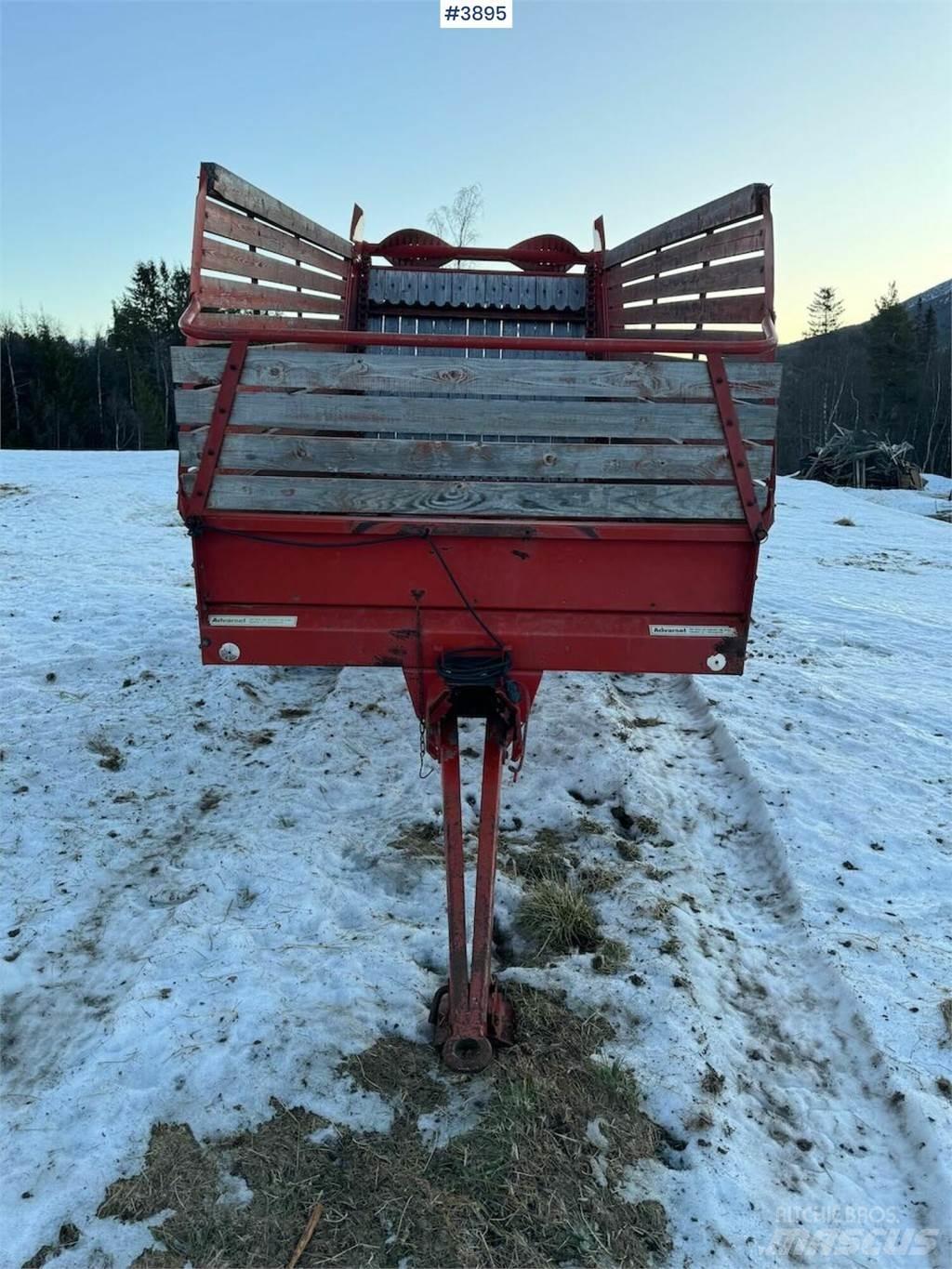 Underhaug 7000 青饲料搬运车
