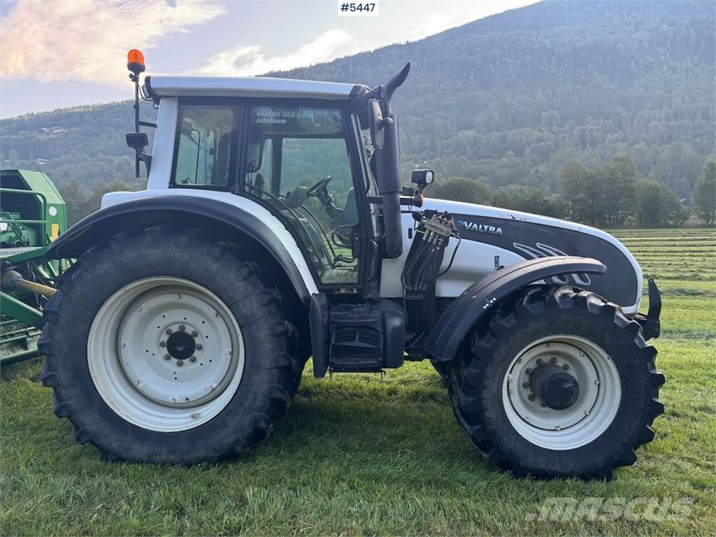 Valtra T202 拖拉机/农用车