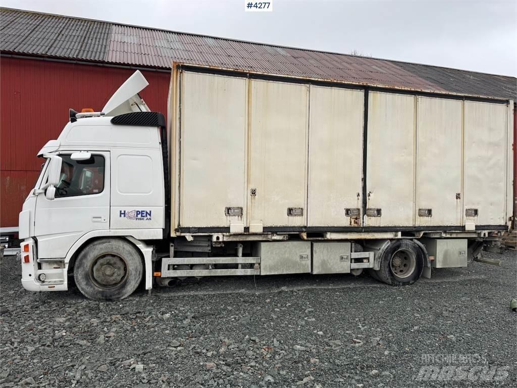 Volvo FM9 厢式货车