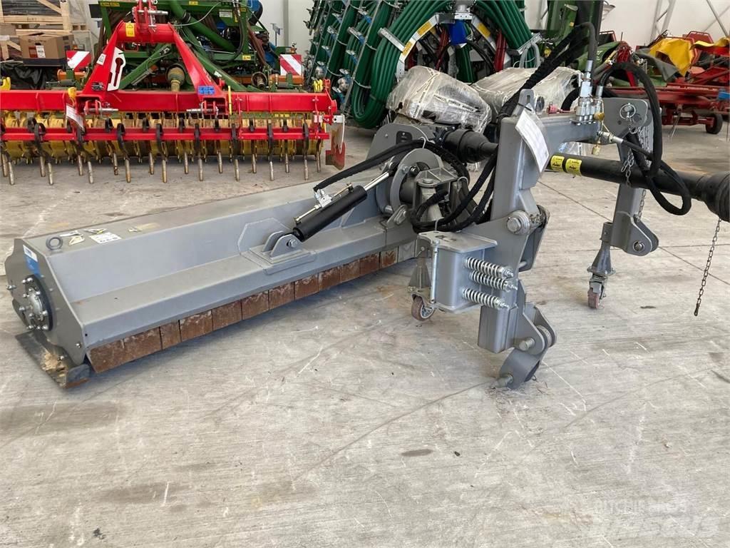  AGF 220 牧场割草机和切顶器