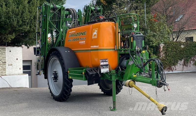 Amazone UG 3000 牵引式喷雾机