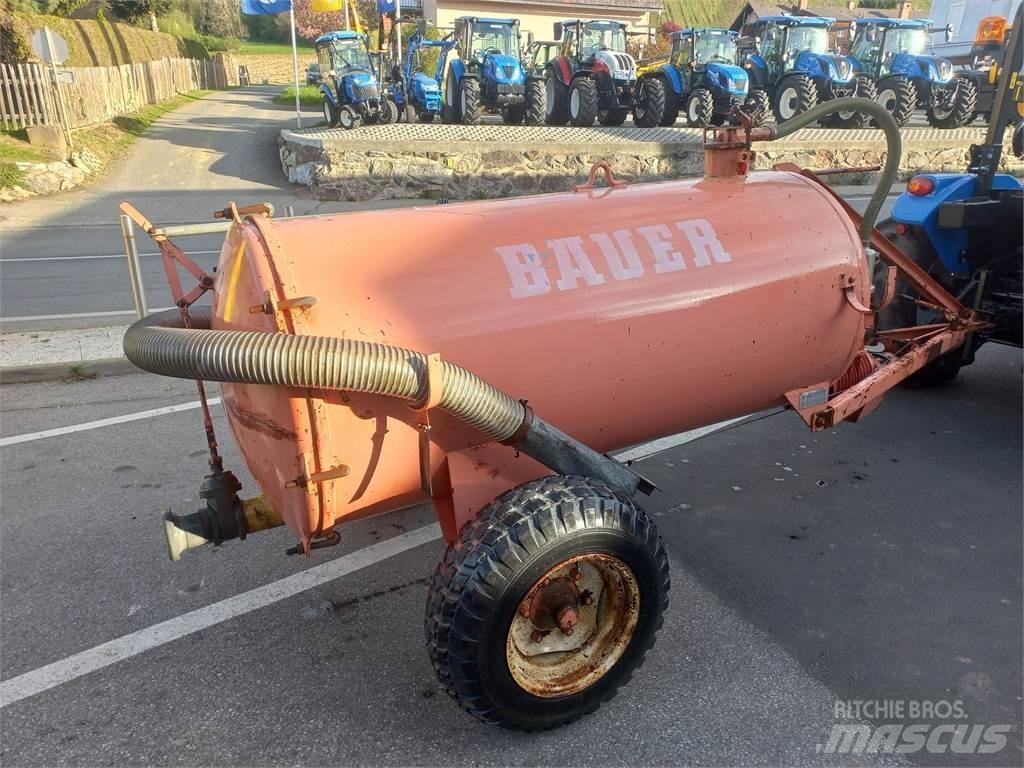 Bauer 1700 水肥车