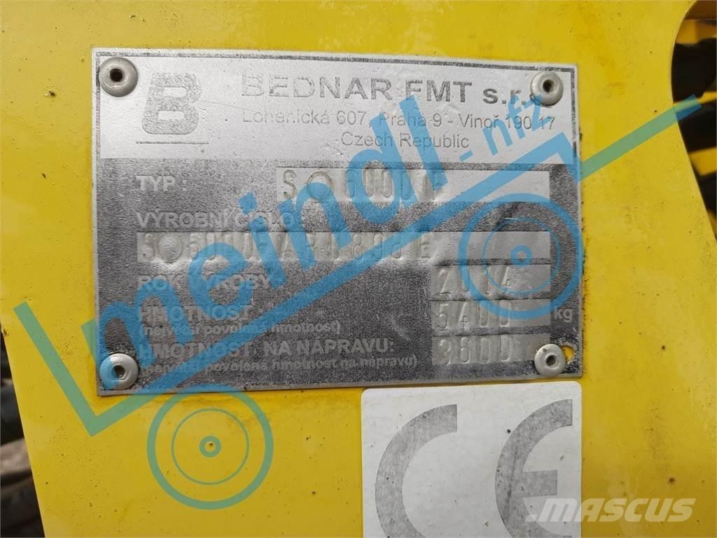 Bednar Swifter 手扶中耕机