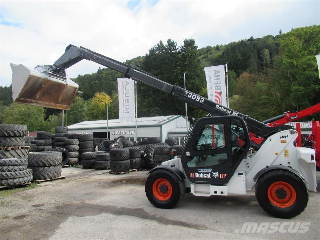 Bobcat 3093 前装载和挖掘机