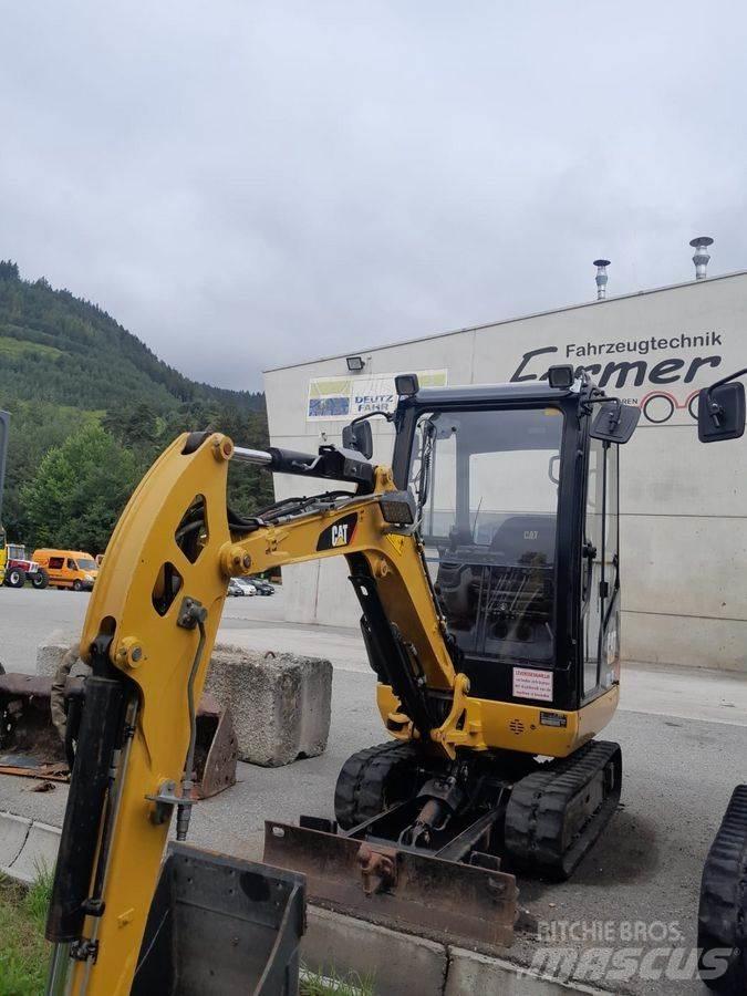 CAT 301.7D 小型挖掘机