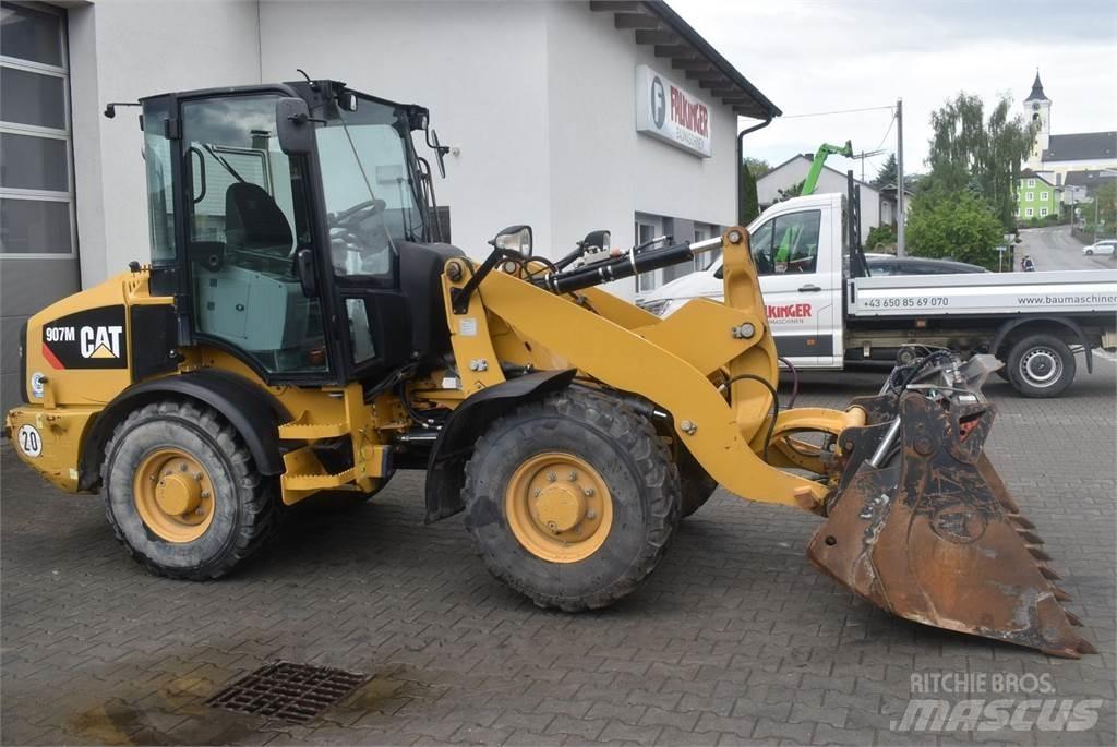 CAT 907M 轮式装载机