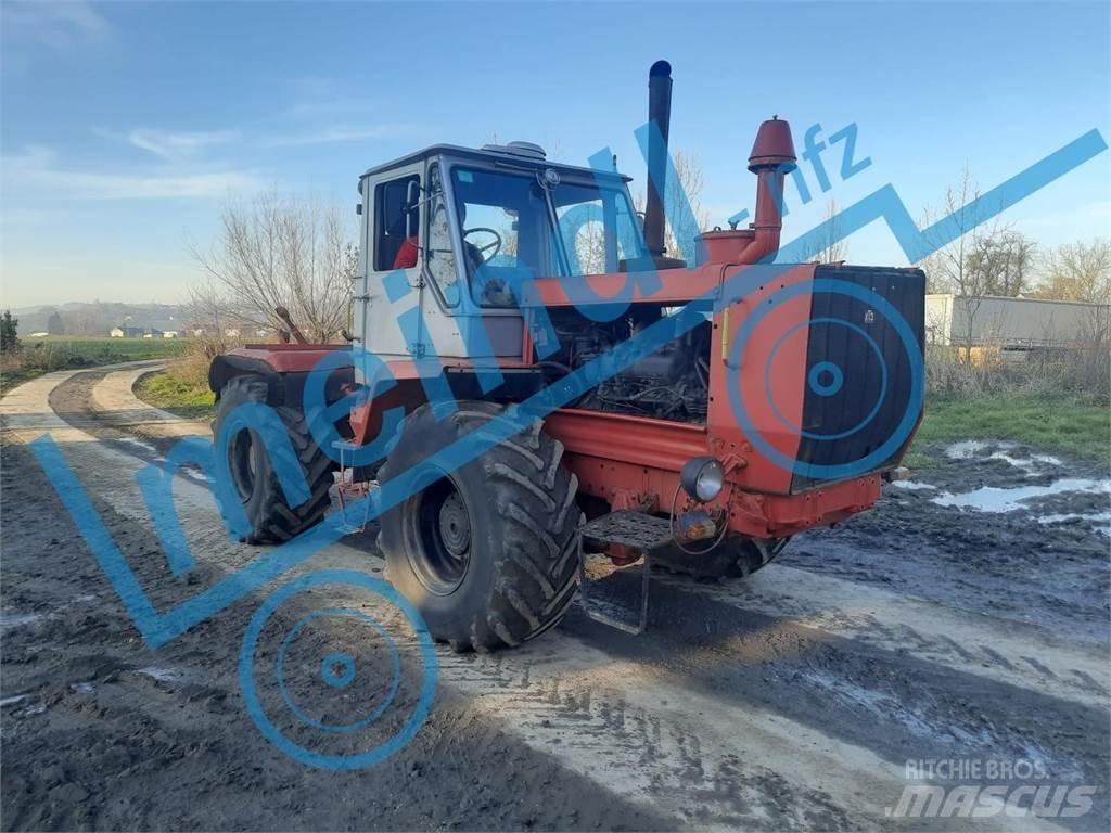 Charkow T 150 拖拉机/农用车
