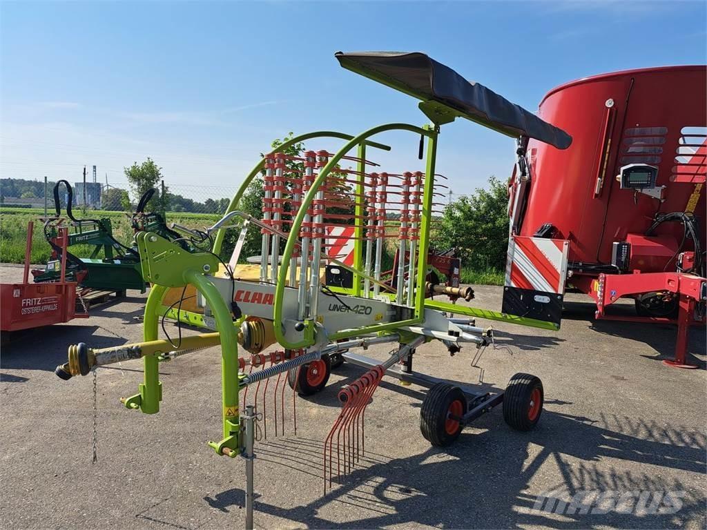 CLAAS Liner 420 收割机