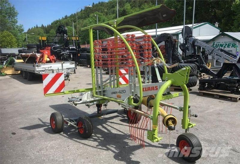 CLAAS Liner 420 收割机