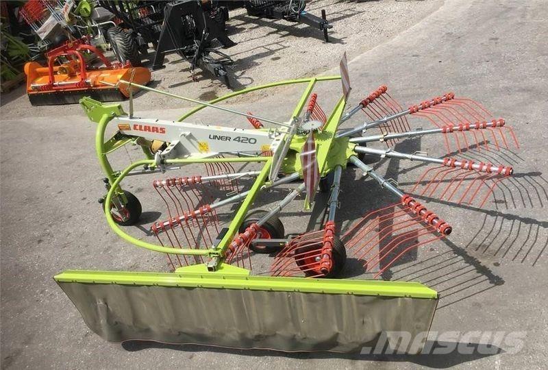 CLAAS Liner 420 收割机