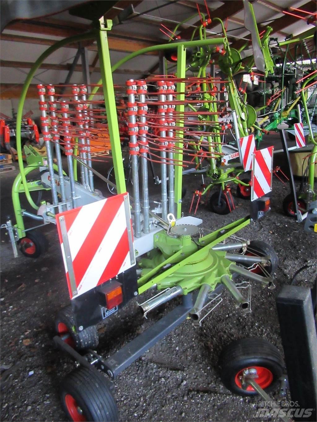 CLAAS Liner 450 收割机