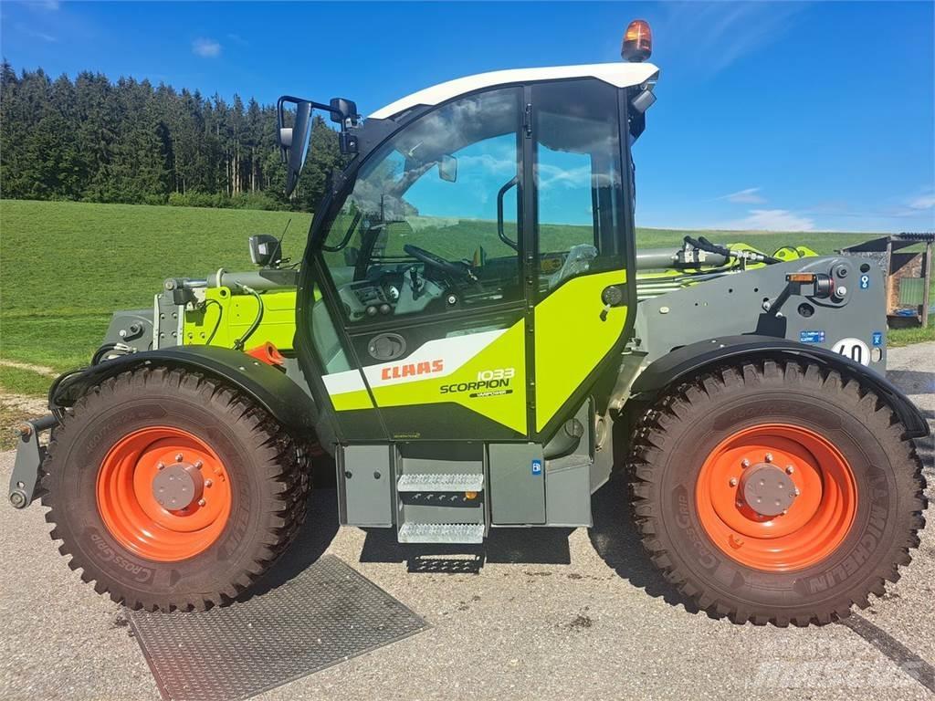 CLAAS Scorpion 1033 伸缩臂叉装车|叉装车