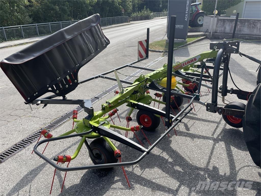 CLAAS VOLTO 45 犁耙和摊草机