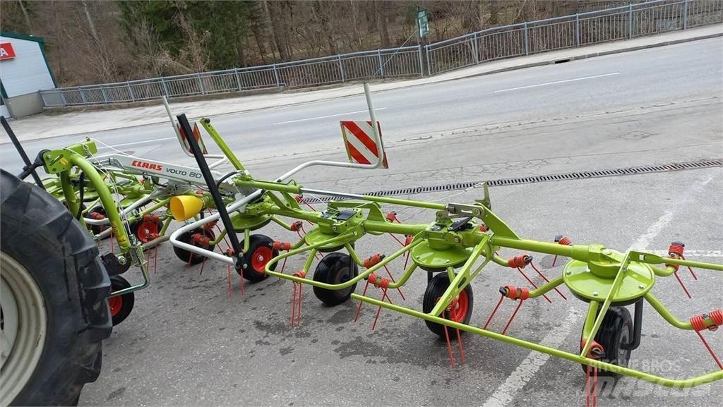 CLAAS Volto 80 犁耙和摊草机