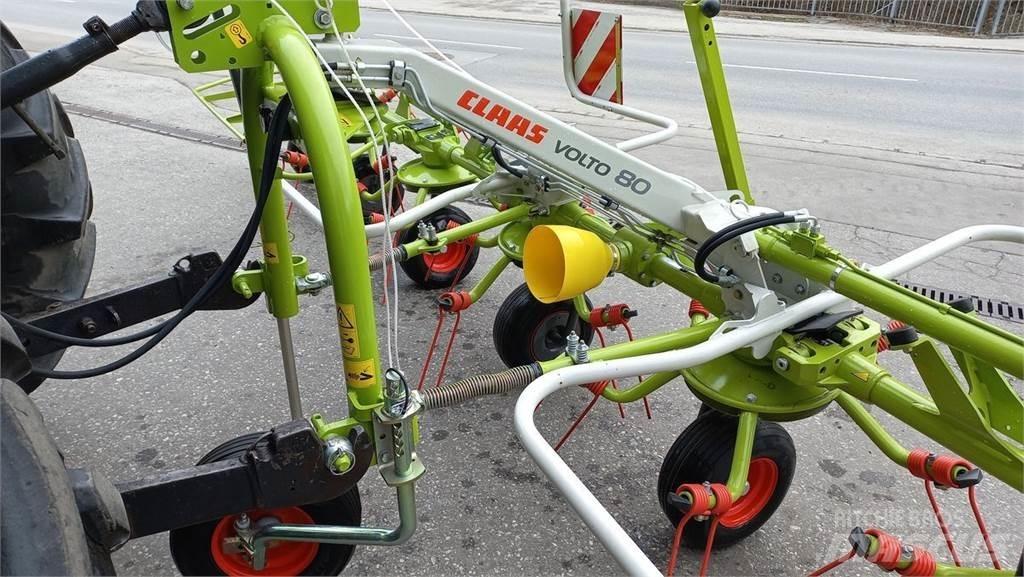 CLAAS Volto 80 犁耙和摊草机