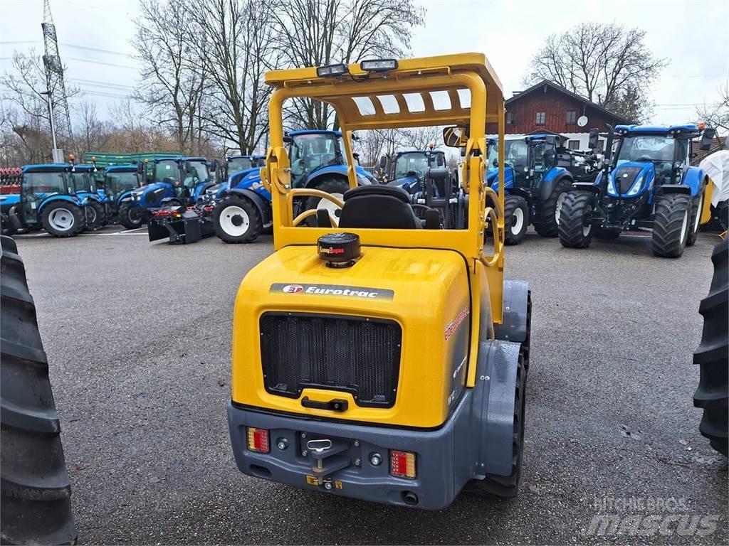 Eurotrac W12S 前装载和挖掘机