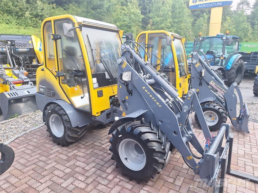 Eurotrac W12S 前装载和挖掘机