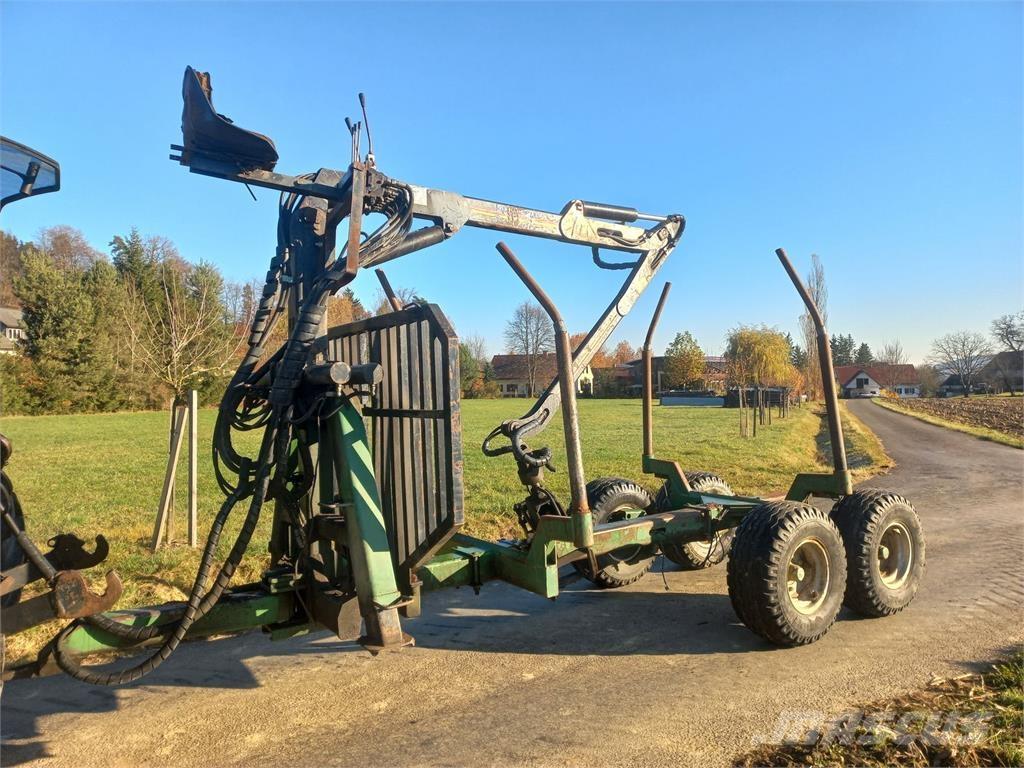 Farma 6to 林业拖车