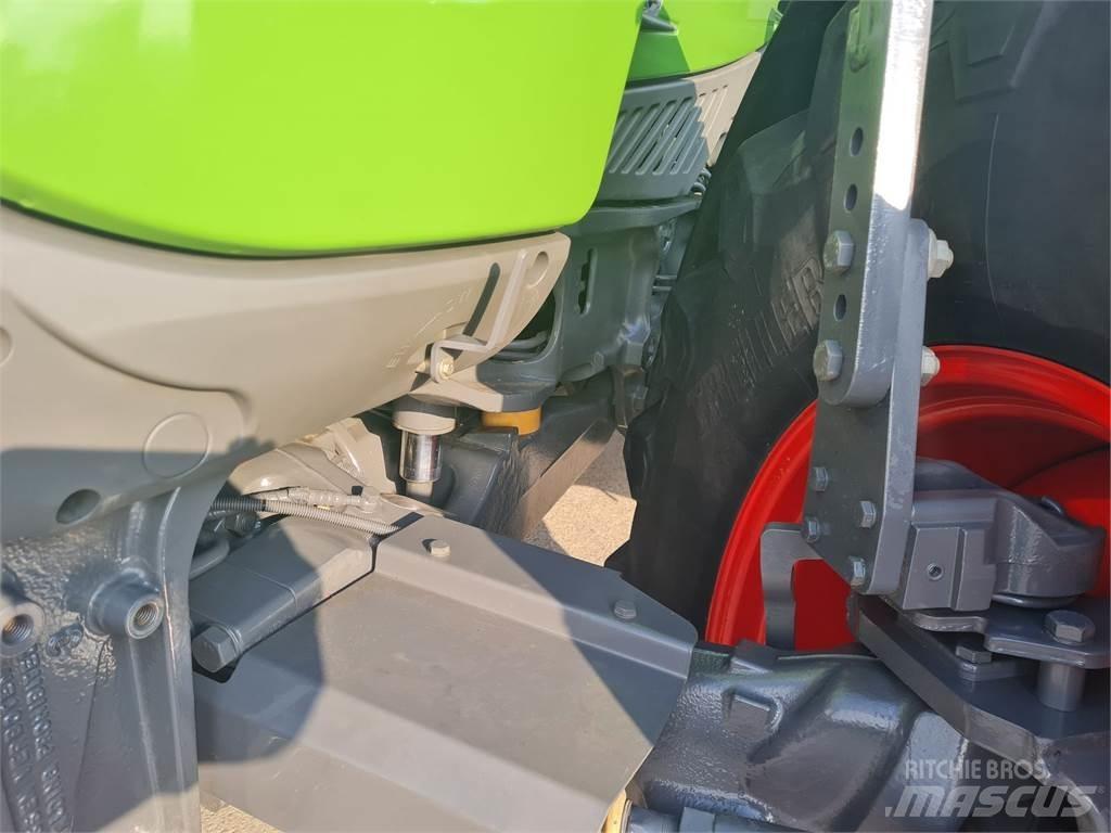 Fendt 724 Vario 拖拉机/农用车