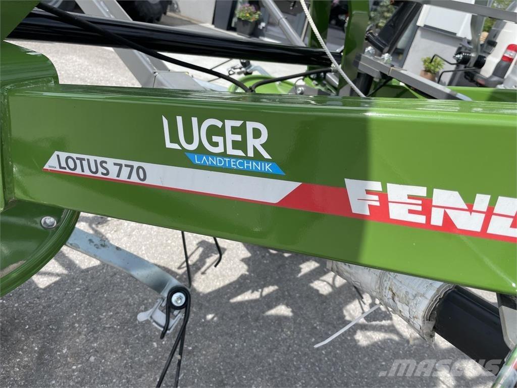 Fendt Lotus 770 犁耙和摊草机