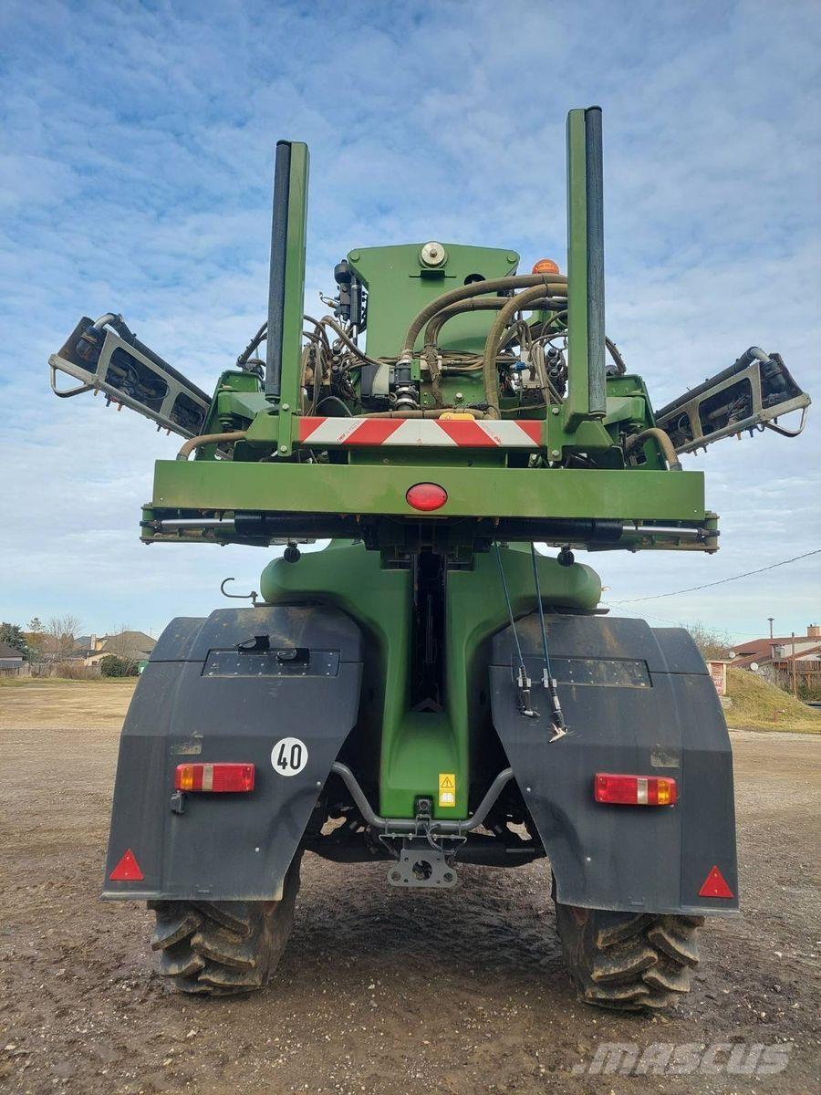 Fendt ROGATOR 366 牵引式喷雾机