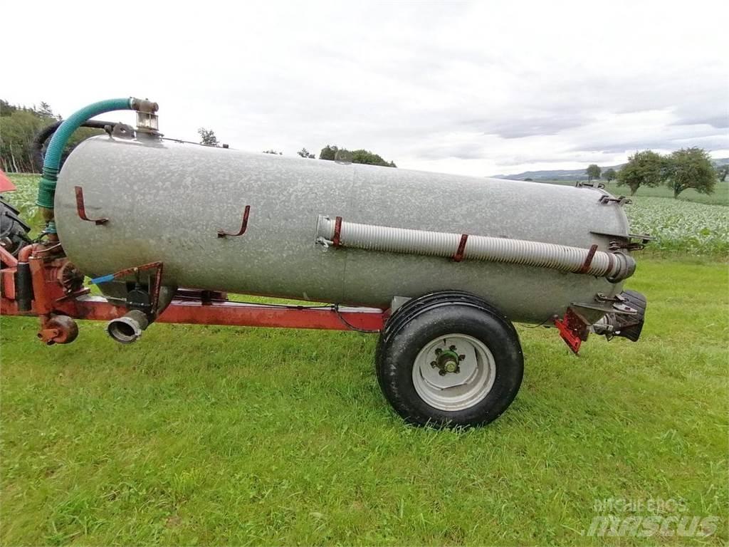  Güllefass 水肥车