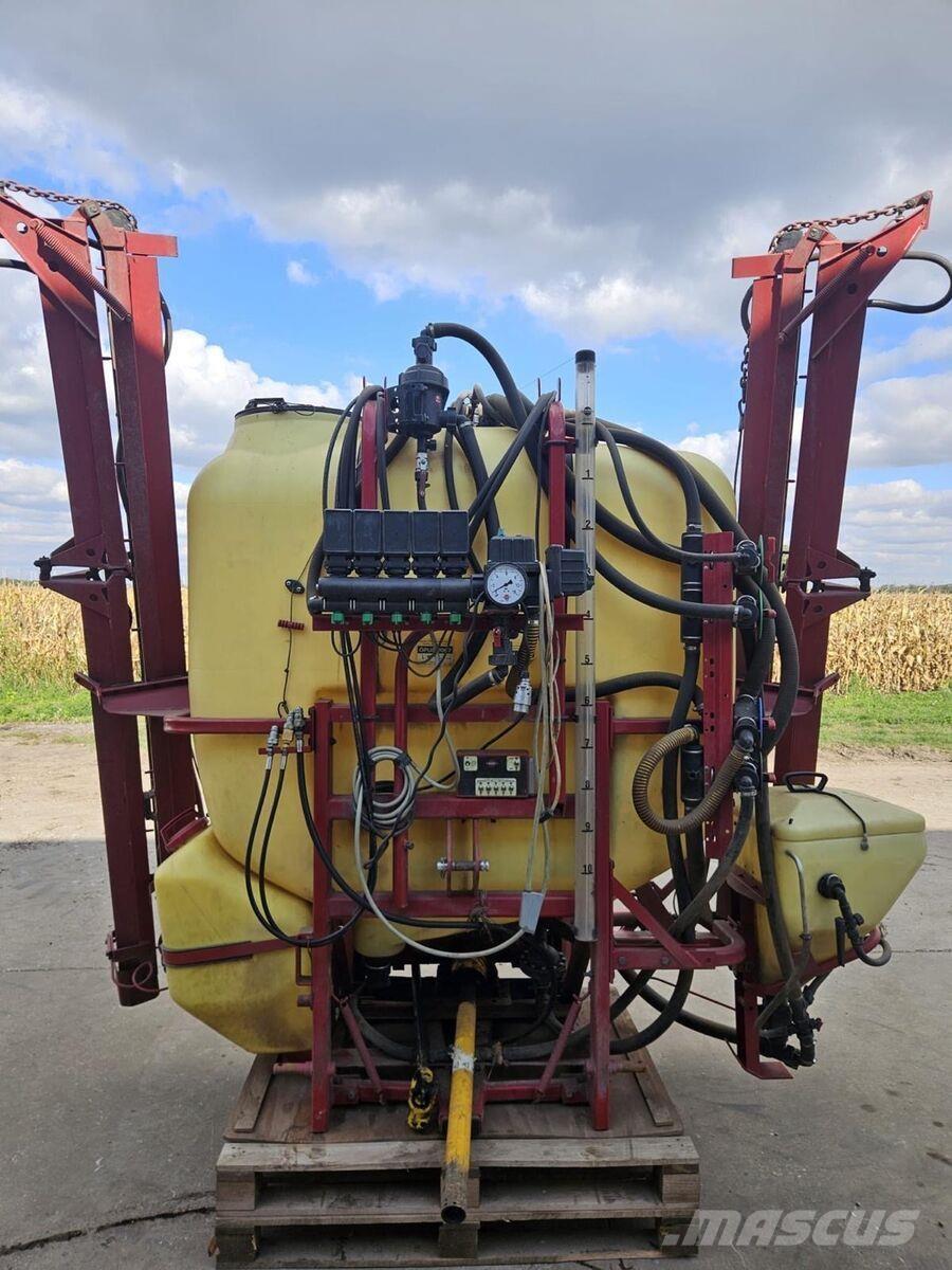 Hardi Master 牵引式喷雾机