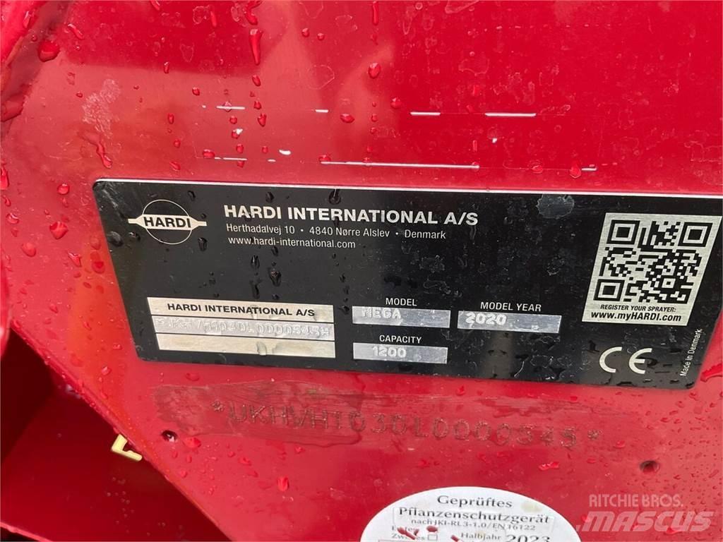 Hardi MEGA 1200 牵引式喷雾机