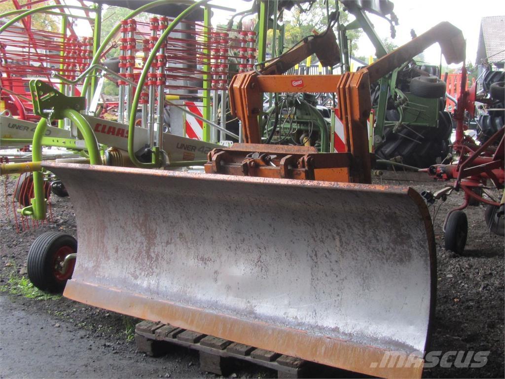 Hauer Terramatic 推雪机