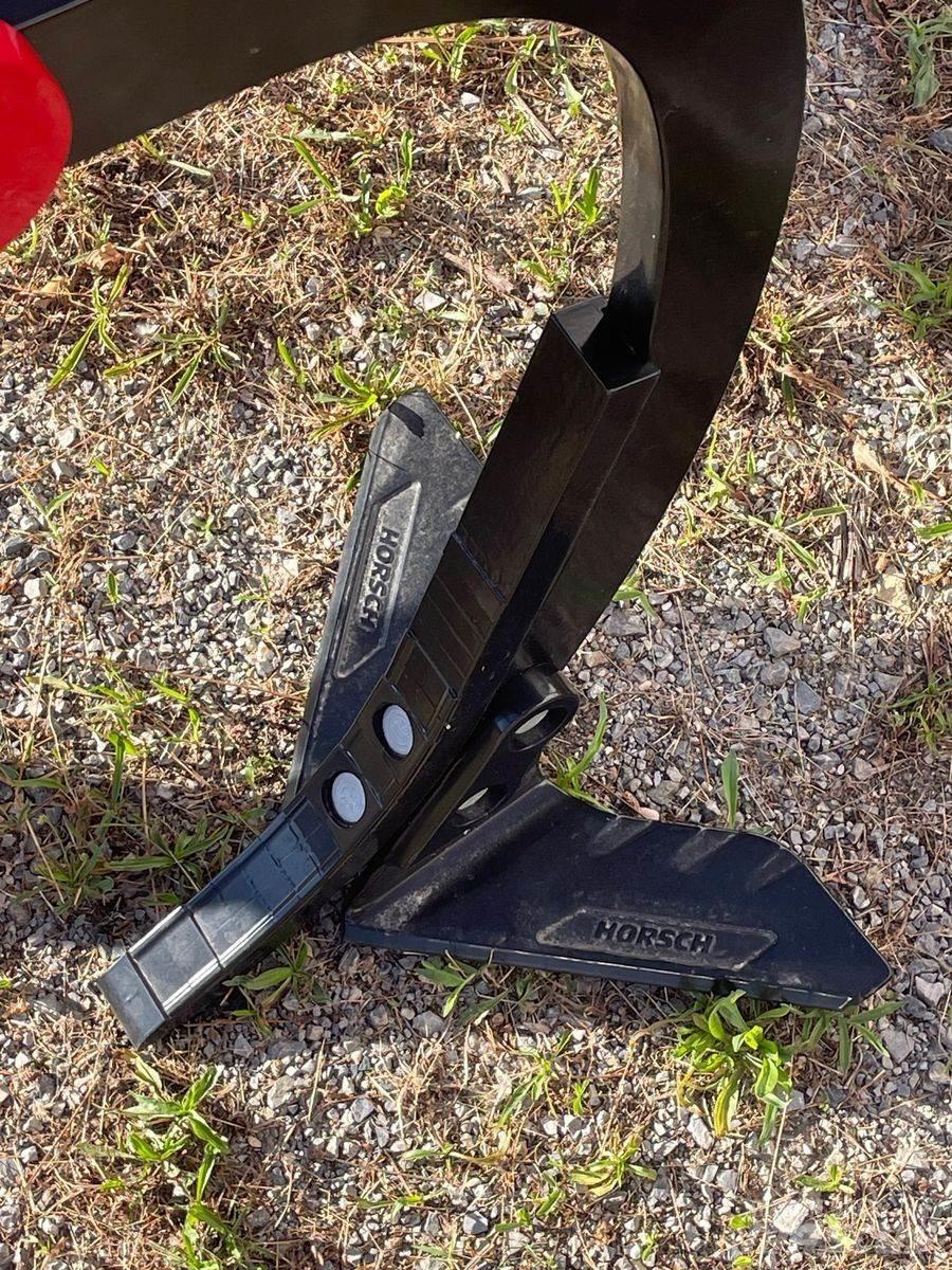 Horsch Terrano 3 FX 手扶中耕机