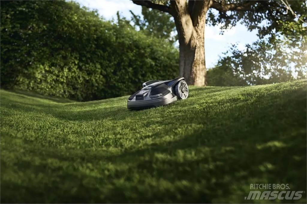 Husqvarna 320 NERA 骑乘式割草机