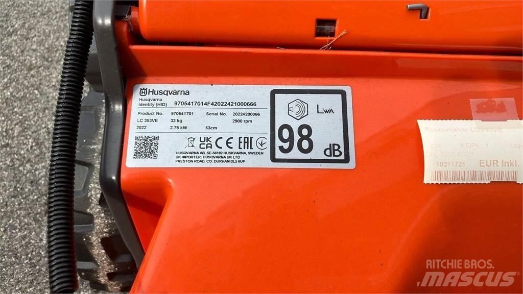 Husqvarna LC 353VE 骑乘式割草机