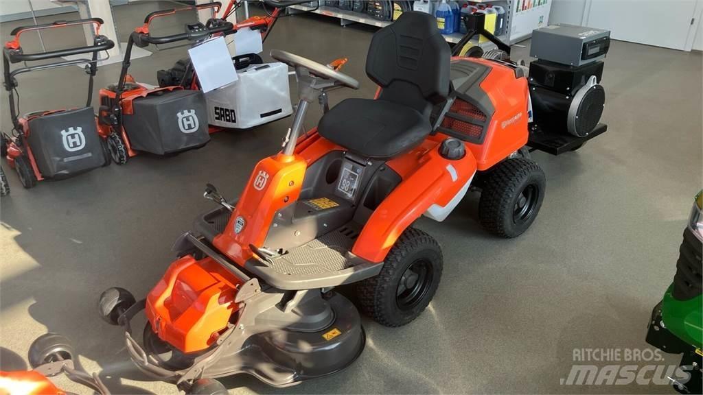 Husqvarna R 214TC 路面维护设备-其他