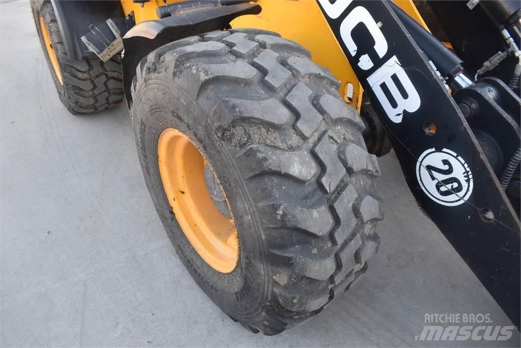 JCB 406 轮式装载机