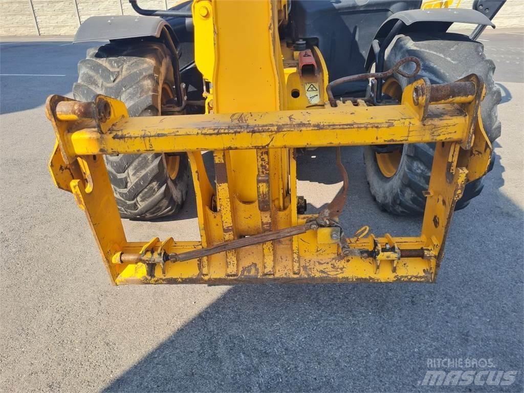 JCB 535 95 伸缩臂叉装车|叉装车
